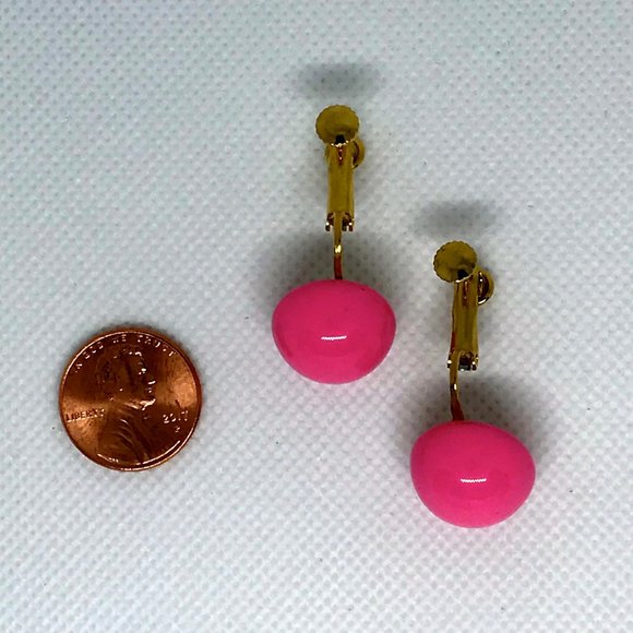 Vintage Bubble Gum Pink Spheres Clip On Earrings - Picture 3 of 3